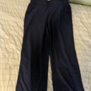 A pair of flowy hiking pants, very light and perfect for hiking